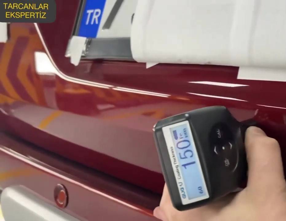 MK08 coating thickness gauge inspecting the car paint thickness by our customer