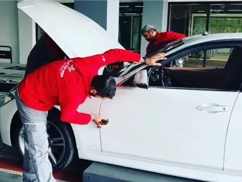 How the expert do inspection on the car ?